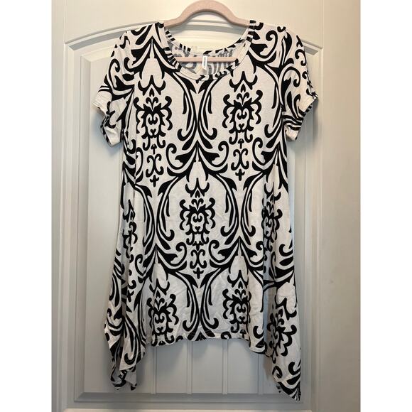 Popyoung Tops - Popyoung Women’s Scoop Neck Tunic Geometric Short Sleeve Top Size M White Black‎